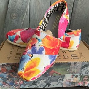 Toms slip-ons